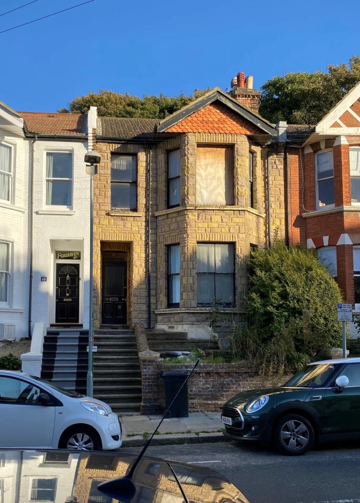Lot: 108 - MID-TERRACE HOUSE FOR REFURBISHMENT - Photo of front of 38 Milward Road